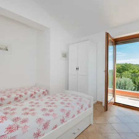 Elegant Apartment