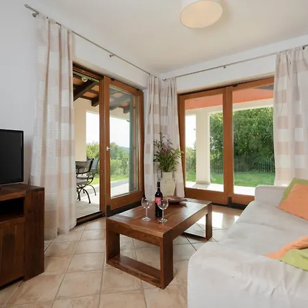 Apartment Elegant Ripenda Kras